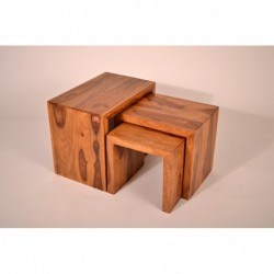 set drevených stolíkov